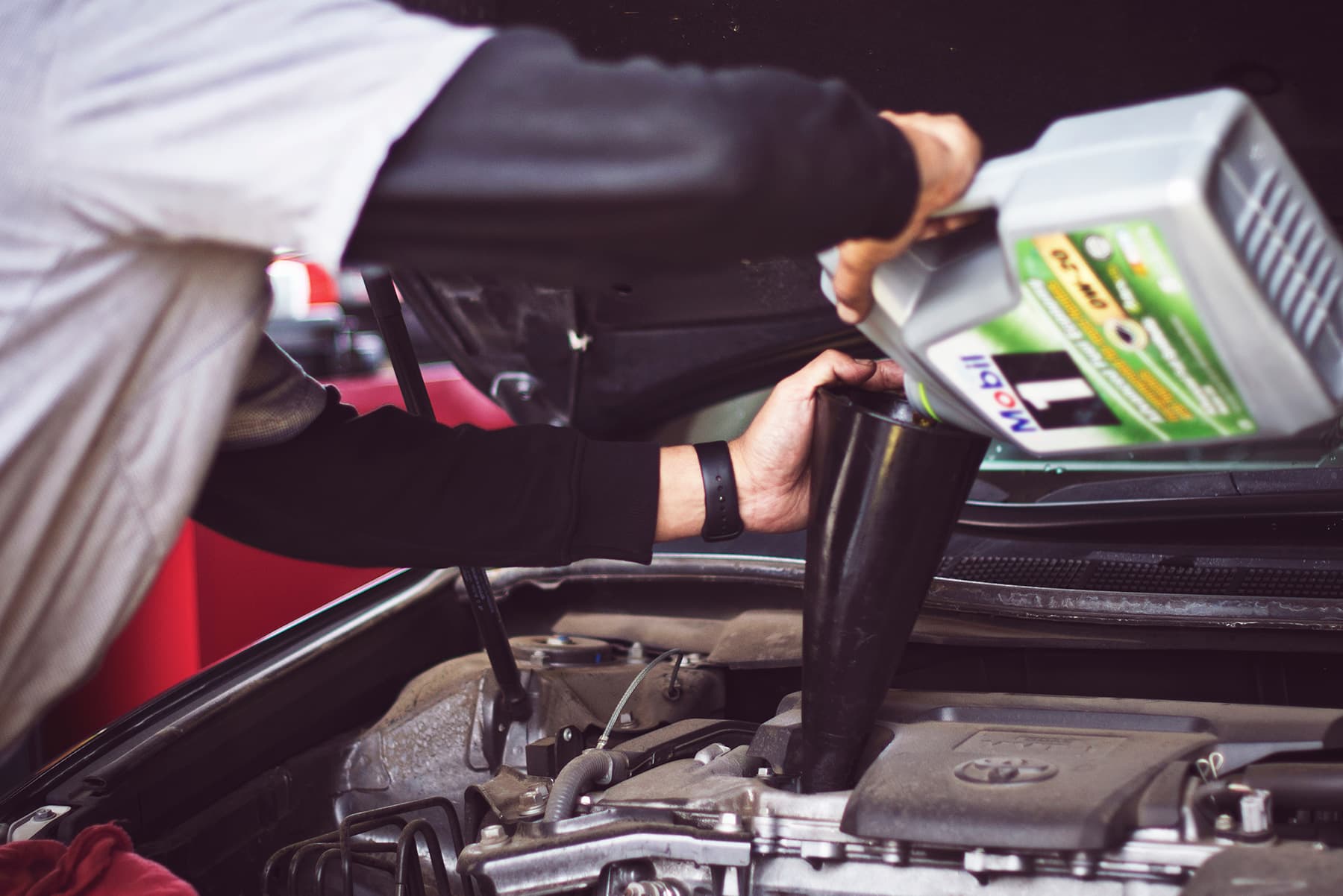 Worshop & MOT facilities